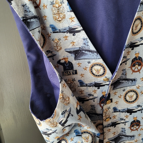 Vest Vintage Hand Crafted Navy Gold Tone Buttons XL Lightweight Graphic Ship - Picture 7 of 8